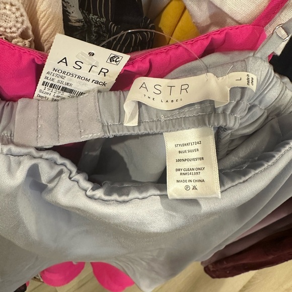 ASTR THE LABEL TIE BACK SQUARE NECK BLUE SILVER CAMI - Picture 7 of 9